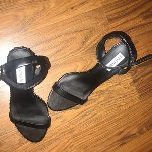 Black heels / worn only once